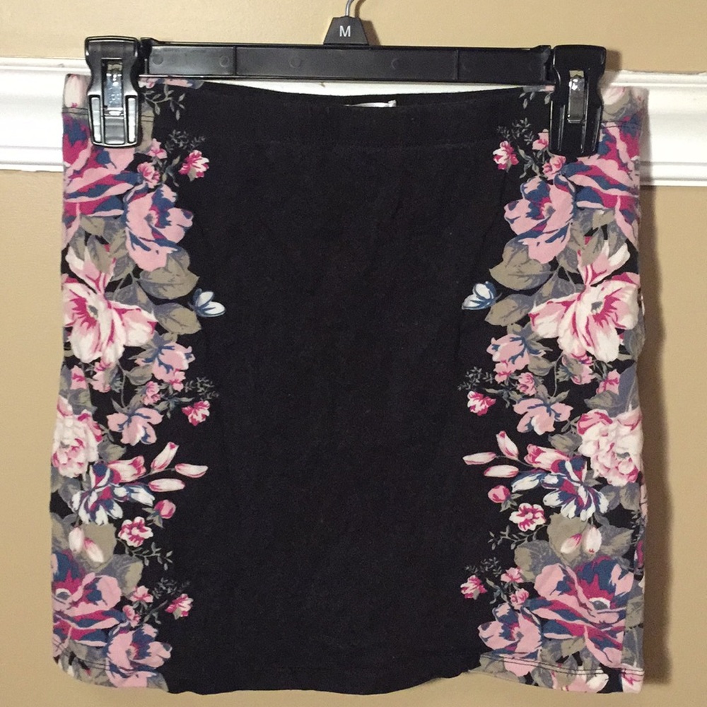 floral mini skirt